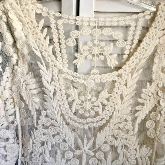 Gorgeous Lace Long Sleeve Gypsy & Bohemian Blouse - Picture 4 of 8